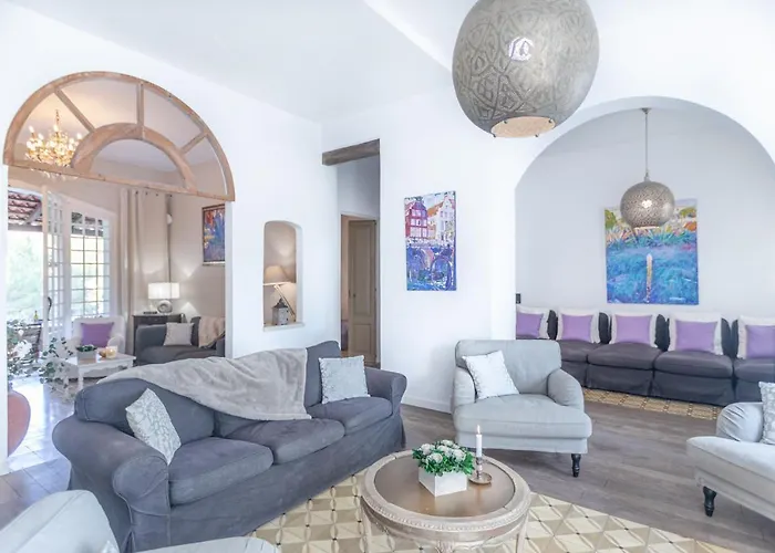 Casa Nova Estate Sitges