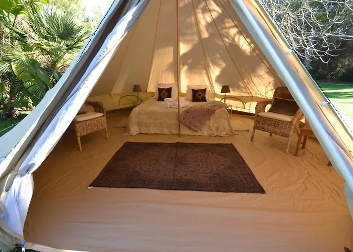 Casa Nova Estate Сіджас